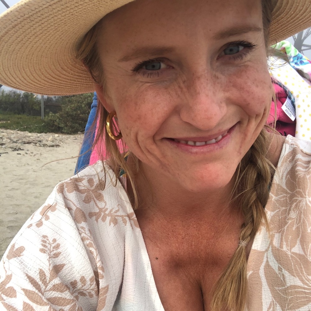 Meet your Posher, Steffany